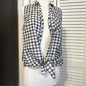 ✨J. Jill✨Black and white plaid blouse